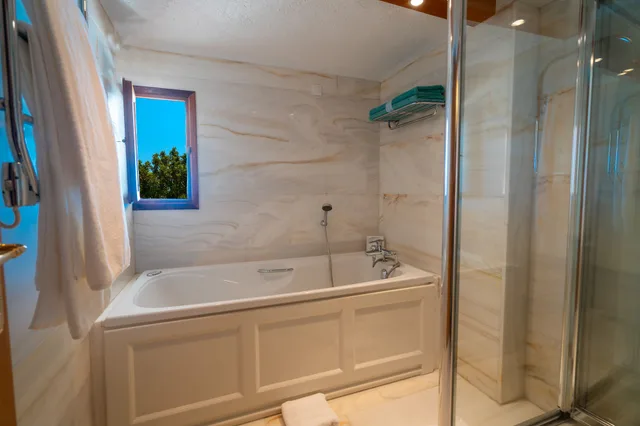 2 Bedroom Superior Bunglow Private Pool, Elounda Mare Relais & Chateaux Hotel 3/3