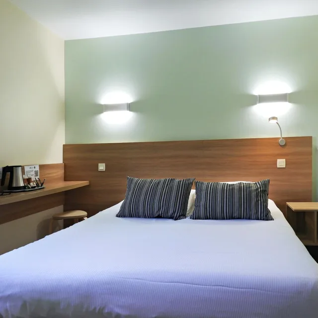 غرفة بسرير مزدوج، Kyriad Le Touquet Hotel 1/1