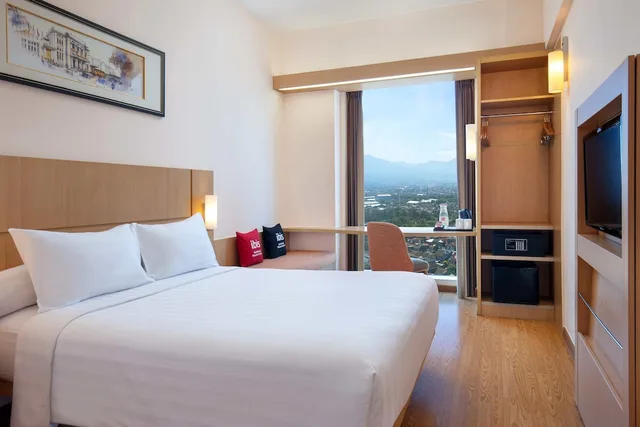 Superior, Queen Bed, IBIS BANDUNG TRANS STUDIO 1/4