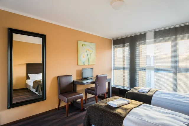 غرفة قياسية ثلاثية بثلاثة أسرّة، Apple City Hotel 6/7