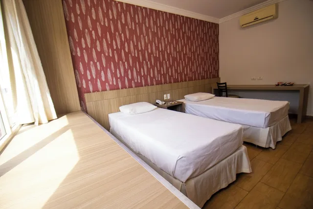 غرفة بريميير بسريرين منفصلين، Hotel Continental Inn 3/10