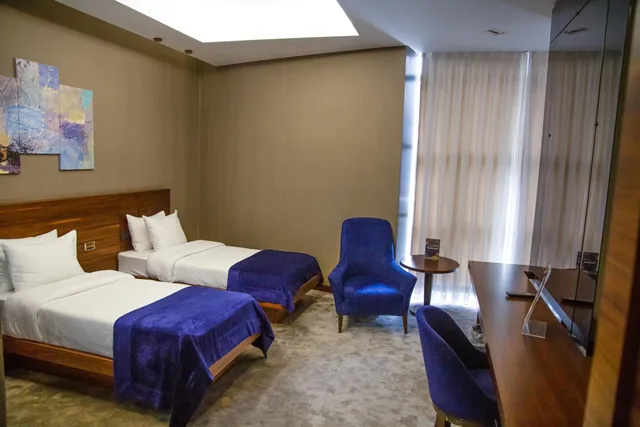 2 Bedrooms, Family Suite, Double Bed, Gold Majesty Hotel 5/11