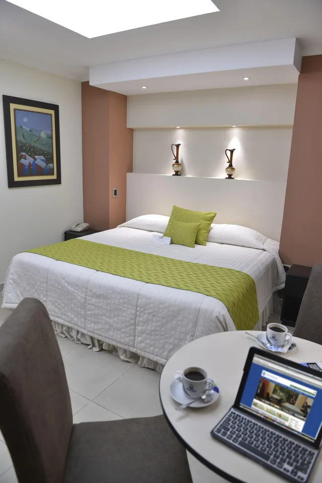 غرفة سوبيريور بسرير مزدوج، Ramada Hotel Guayaquil 4/7