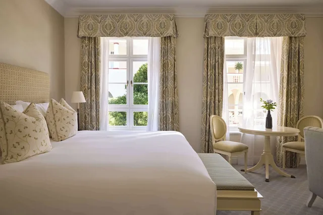 جناح جونيور ديلوكس بسريرين منفصلين، Mount Nelson A Belmond Hotel Cape Town 1/8