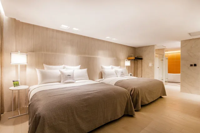 غرفة بزنس رباعية بسريرين مزدوجين، 6 Star Motel 4/6