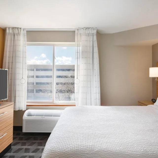 جناح بسرير كوين مع أريكة، TownePlace Suites By Marriott Denver Downtown 1/4