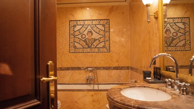جناح جونيور عائلي بسرير كوين مع أريكة، River Chateau Hotel 3/4