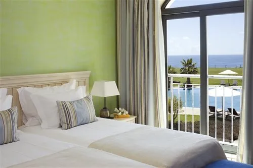 Room, Double or Twin Bed, Pool View, Cascade Wellness Resort 1/4