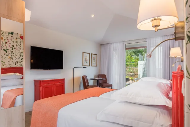 Studio, Double Bed, Lateral Side Sea View, Sofa، Pestana Quinta Do Arco 7/10