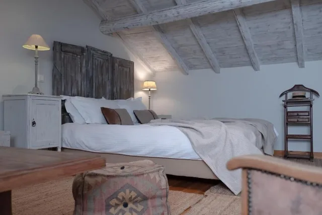 Deluxe, Suite, Double Bed, Stair Access Only, Sofa, Balcony, Attic, Amymone and Adiandi 2/10
