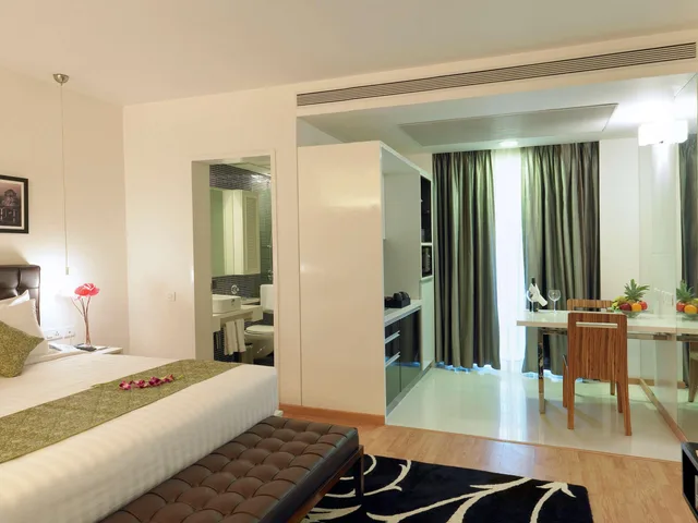 جناح استوديو بشرفة، Grand Mercure Bangalore An Accor Hotels Brand 2/2