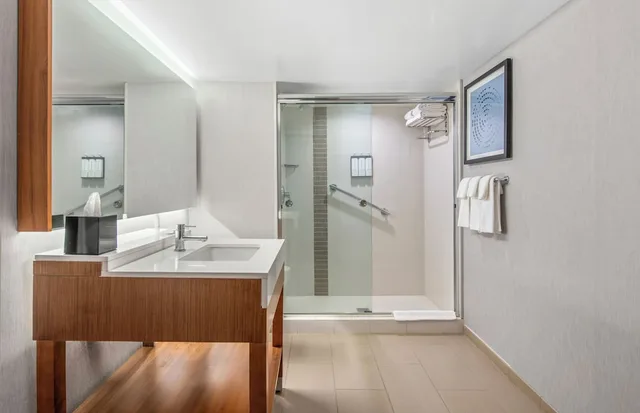 غرفة بسرير كينج بشرفة، Hyatt Place Phoenix Chandler Fashion Center 5/6