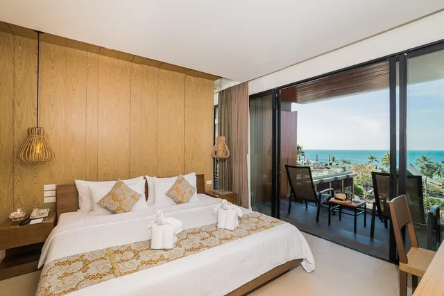 Deluxe, Ocean View, Hot Tub, Hill Side, Kc Grande Resort and Spa 1/3