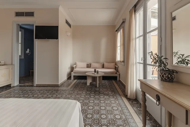 Double Room Classic Garden View (Rb)، Red Tower 10/10
