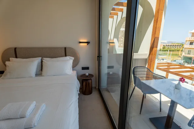 Suite - Open air Jacuzzi 4 Pax, Vaya Suites by Omilos Hotels 5/10