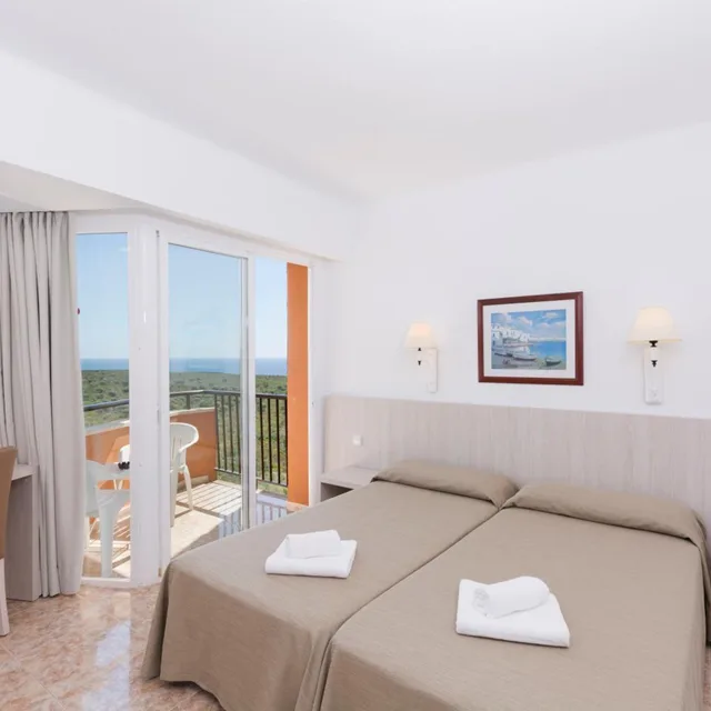 غرفة بسرير مزدوج بإطلالة على البحر، HSM Canarios Park Hotel 2/5