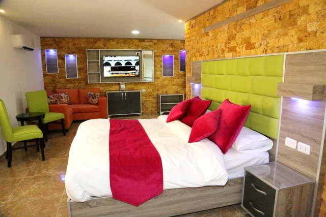 family suite, Petra Sella Hotel 8/10