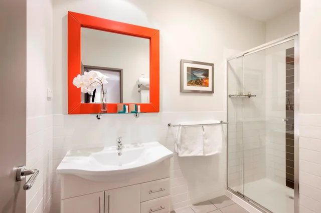 شقة تنفيذية بسريرين كوين بشرفة بـ3 غرف نوم، Miller Apartments Adelaide 3/4