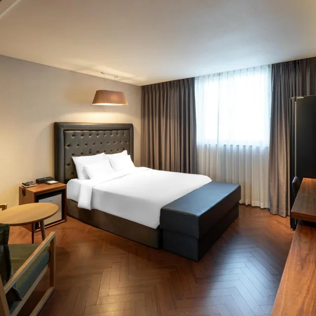 غرفة بريميوم بسرير مزدوج، Golden Business Hotel 4/10