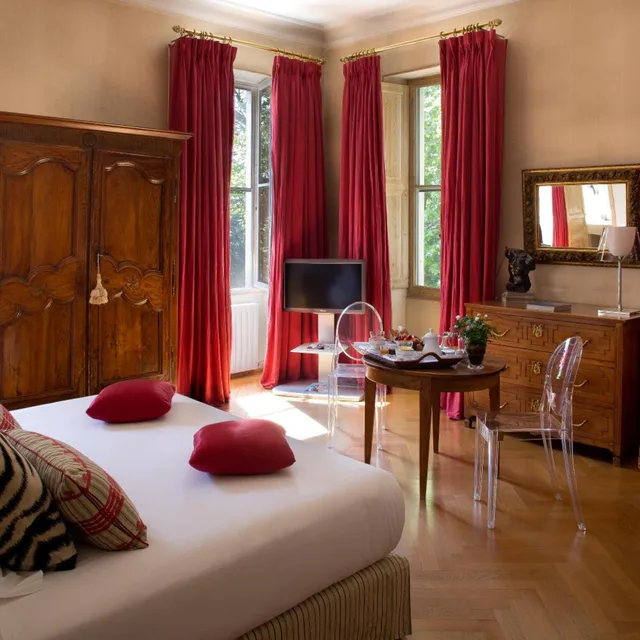 Luxury, Double Bed, Chateau Des Alpilles 8/9
