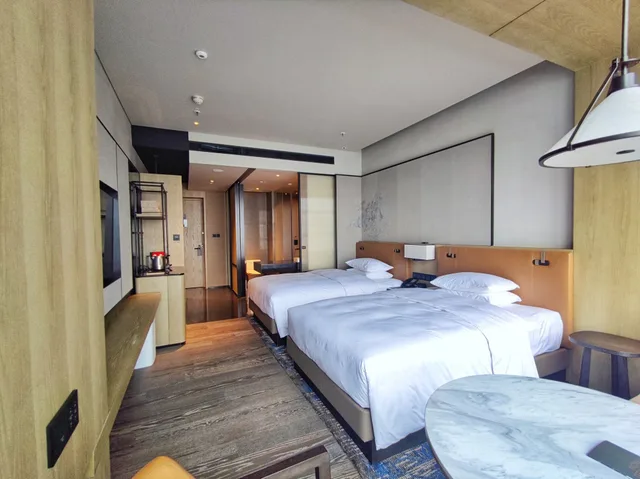 غرفة بزنس بسريرين مزدوجين للمدخنين، Courtyard by Marriott Luoyang 4/7