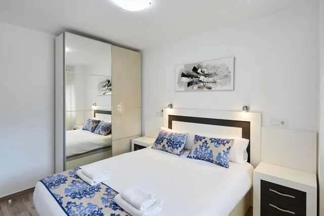 شقة ديلوكس بسريرين منفصلين مع أريكة، Sonrisa Apartments 5/6