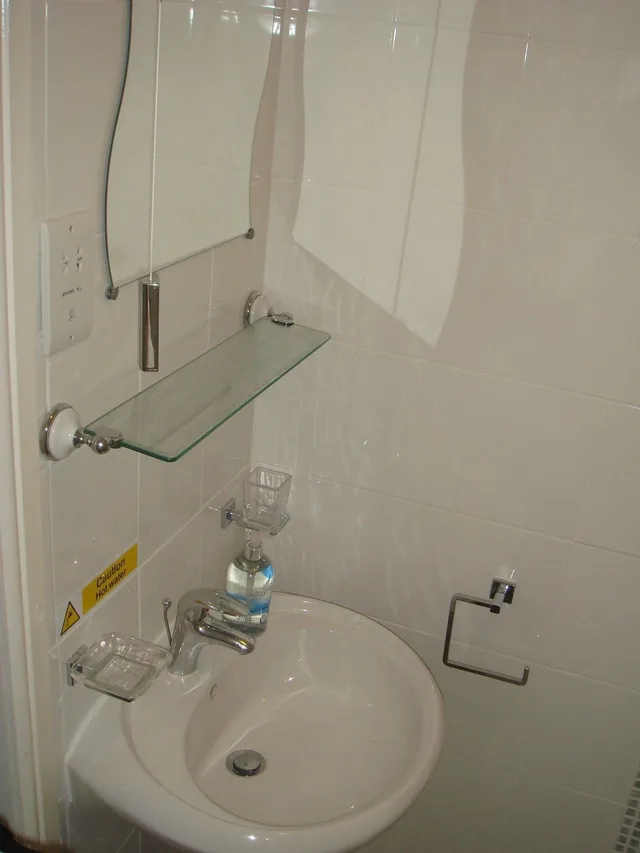 غرفة قياسية بسريرين منفصلين بإطلالة على البحر، Watersedge Guest House 2/2