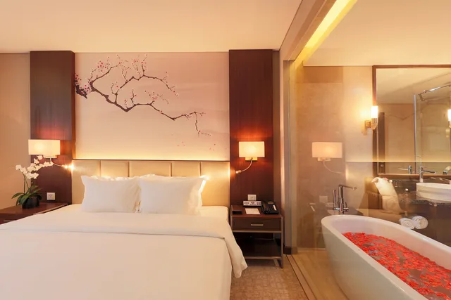 Deluxe, Double or Twin Bed, Grand Vista Hanoi 4/6