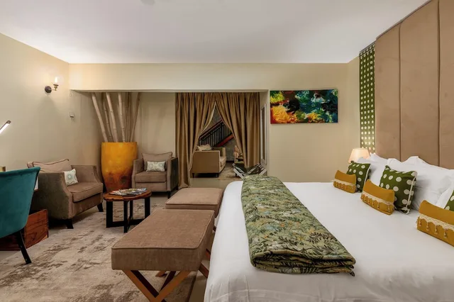 جناح سوبيريور بسرير كينج، The Emin Pasha Hotel 1/2