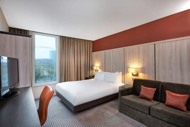 غرفة بسرير كوين مع أريكة، Doubletree By Hilton London Excel 2/9