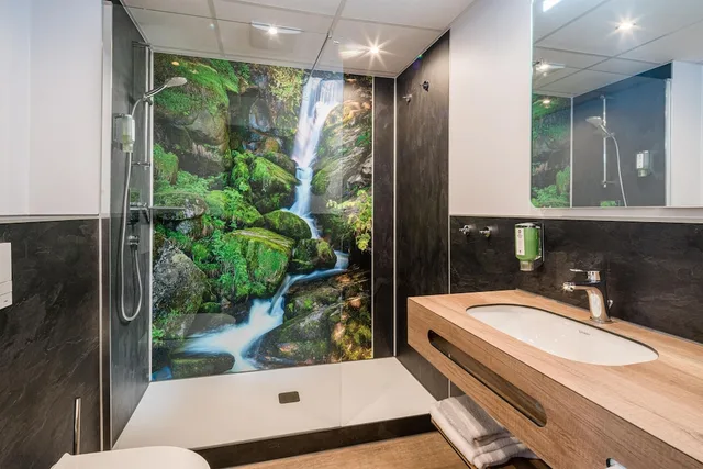 غرفة عائلية بسرير مزدوج مع أريكة، Best Western Plus Hotel Schwarzwald Residenz 10/10