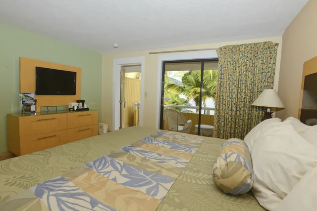 كوخ بسريرين مزدوجين بإطلالة على البحر، Lindbergh Bay Hotel And Villas 1/5