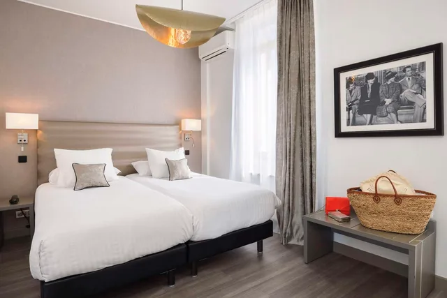 غرفة ديلوكس بسرير كوين وسرير فردي، Best Western Hotel des Orangers 1/4