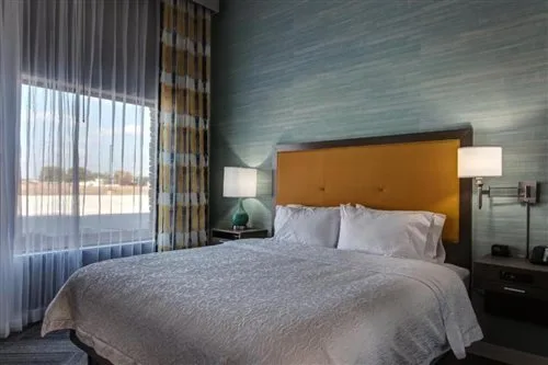 Room, Double Bed, Hampton Inn Suites Wichita Airport Ks 2/2