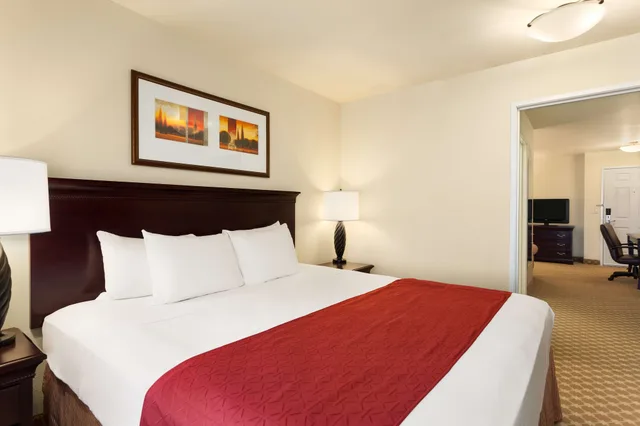 جناح بسرير كينج بغرفة نوم واحدة، Country Inn & Suites by Radisson, Carlisle, PA 3/5