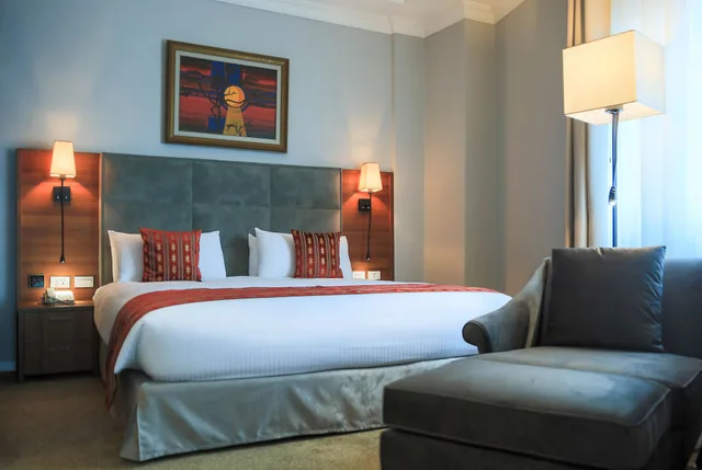 غرفة بزنس بسرير كينج، Swiss Inn Nexus Hotel 2/6