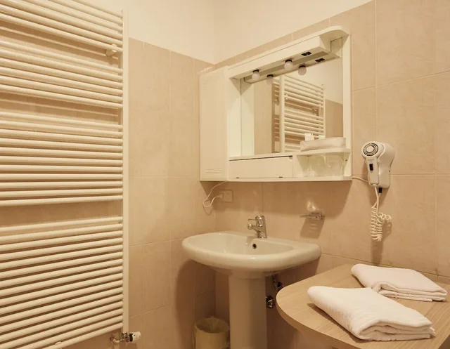 Standard, Queen Bed, Albergo Ristorante Belvedere 5/5