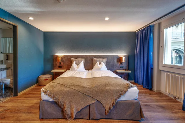 غرفة ثلاثية، THE HEY HOTEL INTERLAKEN 4/10