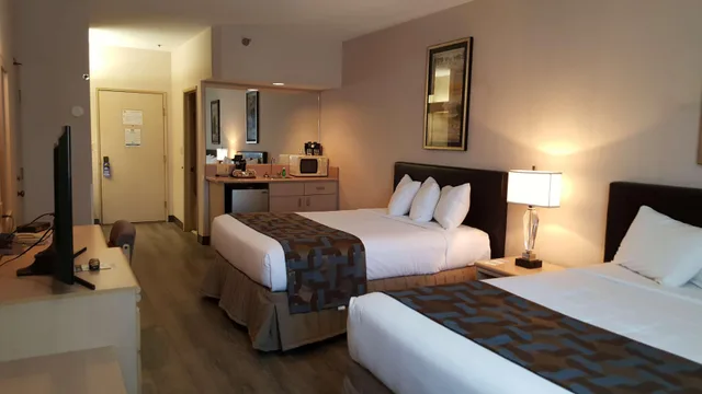 غرفة قياسية بسرير مزدوج، Shilo Inn Suites Elko 2/5