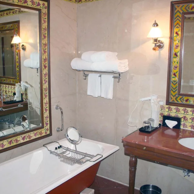 Palace, Premium, Suite، The Lalit Grand Palace 3/4