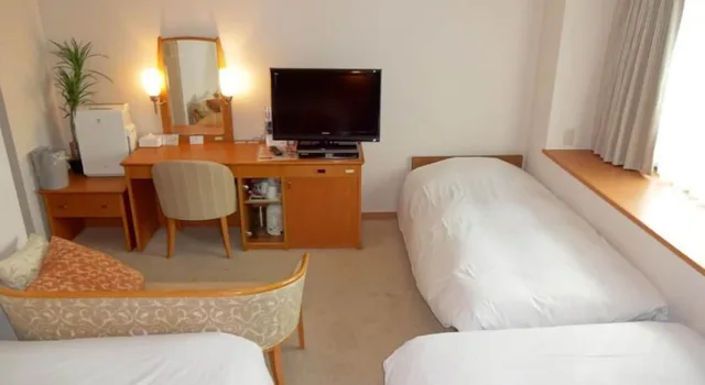 غرفة ثلاثية بثلاثة أسرّة وسريرين مع سرير إضافي، Kobe Luminous Hotel 2/3