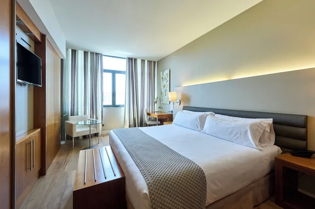 Double Single Use، Hotel Catalonia Ramblas 2/8