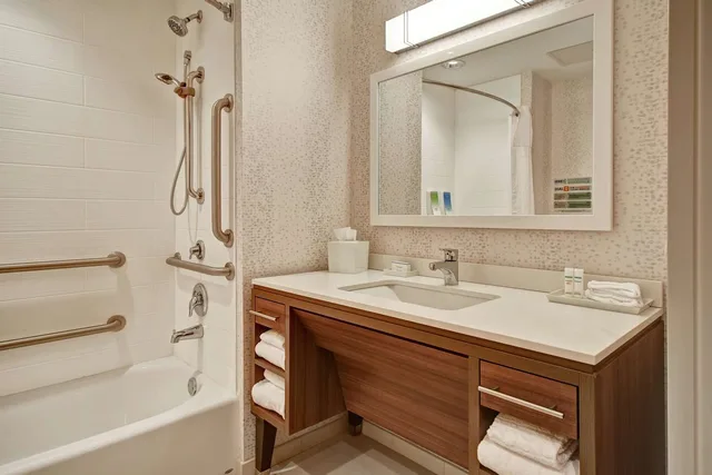 جناح استوديو بسرير كينج لذوي الإعاقة، Home2 Suites by Hilton Springfield North 3/4