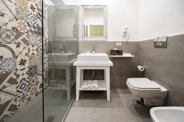 غرفة كلاسيكية بسرير كوين، Sorrento City Hotel 5/8