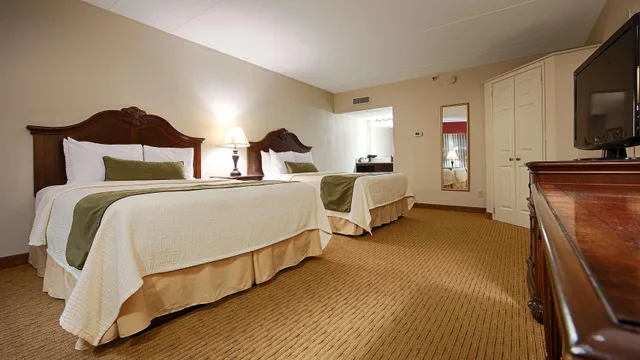 غرفة بسريرين كوين، Best Western Plus Steeplegate Inn 1/6