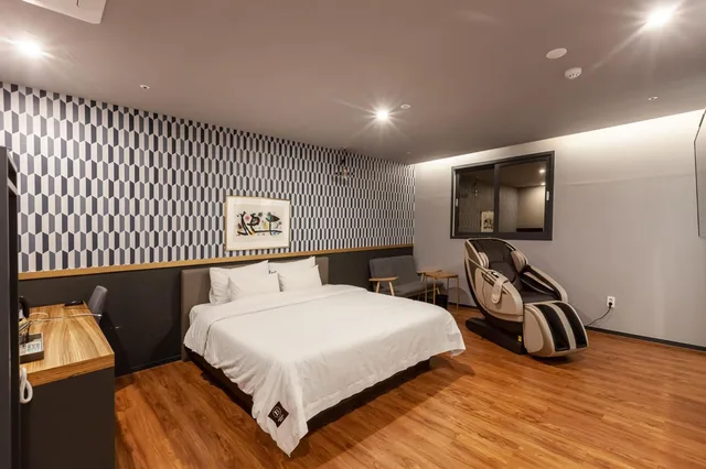غرفة بريميير بسرير كينج، Seomyeon Brown-dot Hotel Gold Busan 4/5