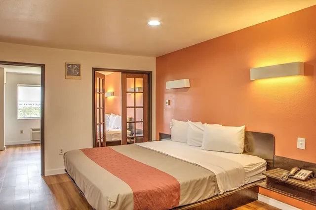 جناح ديلوكس بسرير كوين للمدخنين، Motel6 Dallas, TX - Northwest 3/6