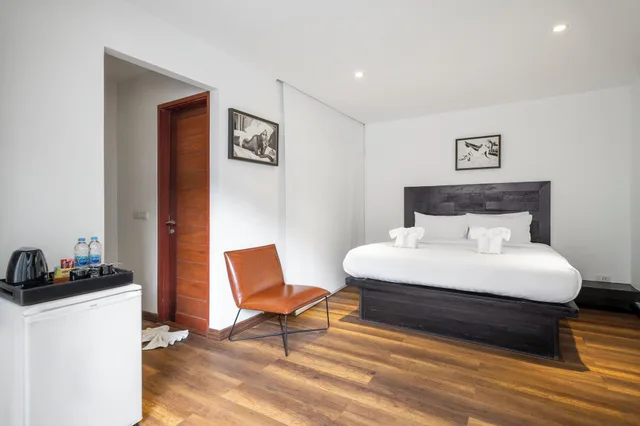 Deluxe, Shared Jetted Tub، Zara Resort (ex The Privilege Hotel Ezra Royal Beach) 2/9