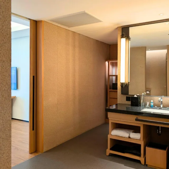 Wijaya Suite، Hotel Tentrem Jakarta 6/8