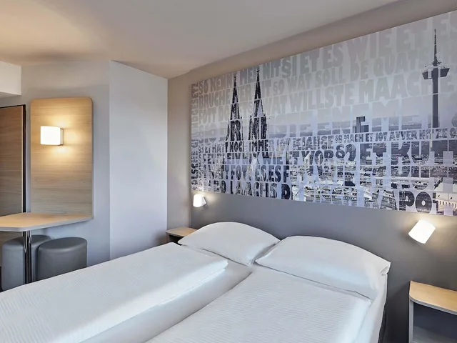 غرفة بسرير مزدوج، B&B Hotel Koln-West 2/7